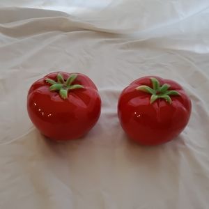 Vintage 50's ceramic salt & pepper shakers